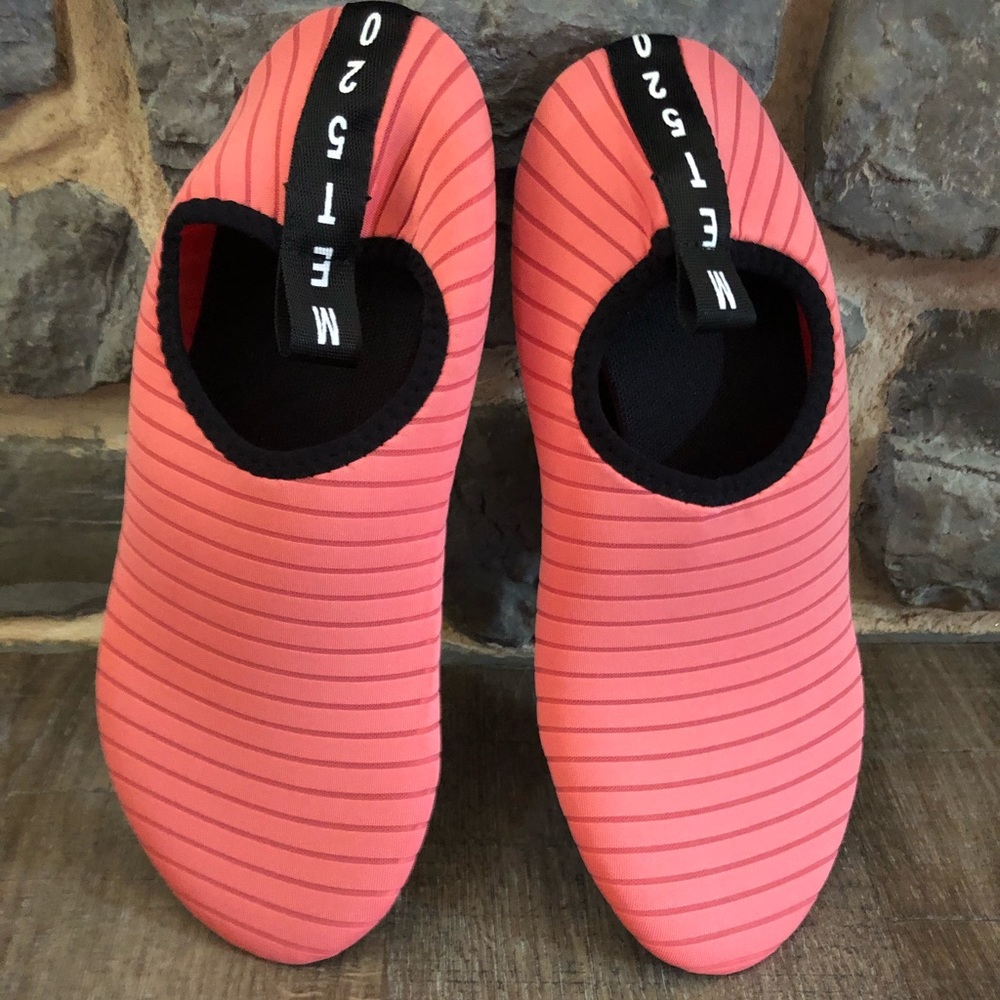 Coral water shoes